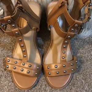 Express studded heel sandal